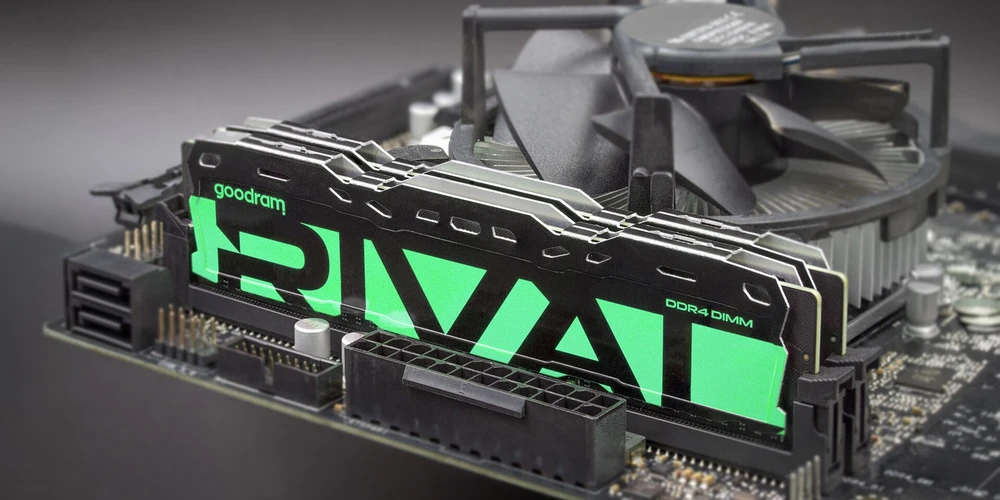 Goodram *DDR4 Rival Radiant 64GB (2*32)/3200 CL18 Žalias atminties modulis 2 x 32 GB 3200 MT/s 288 kontaktų DIMM