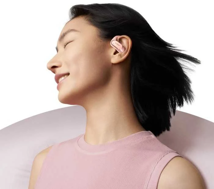 Shokz OpenFit Air ausinės dėvėjimo metu