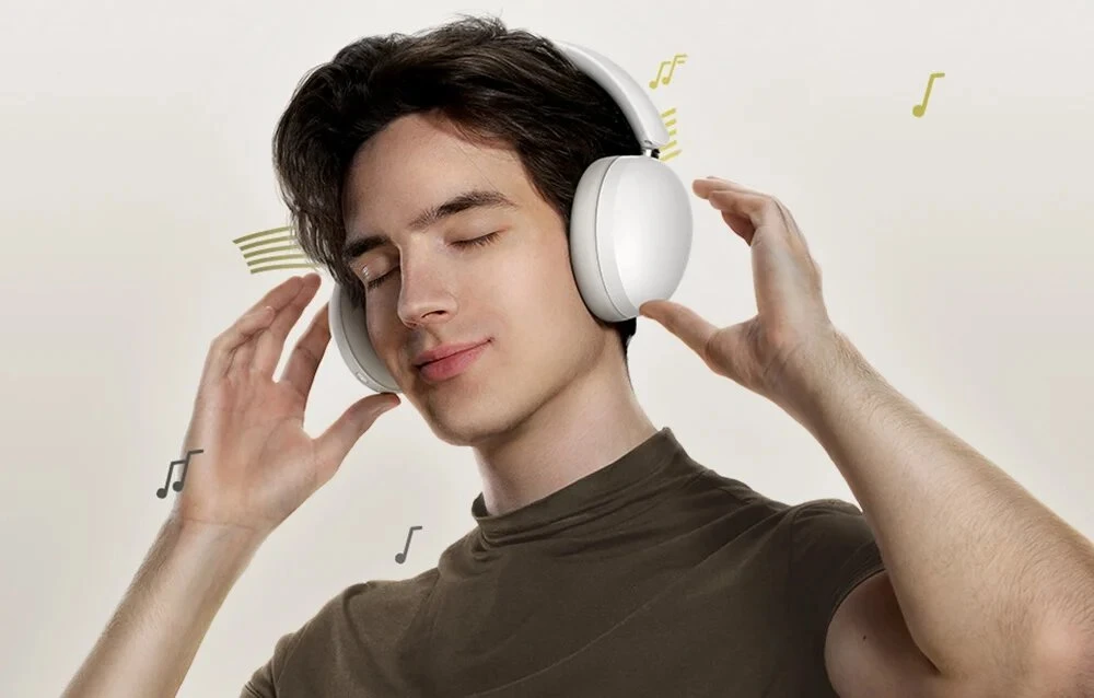 Ugreen Studio Max2 ant ausies dedamos ausinės, „Bluetooth 5.4“ (baltos)