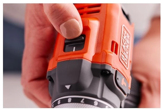 Black & Decker Juodas & Decker BLD683XN-XJ drill 1800 RPM 1kg Juodas, Oranžinis