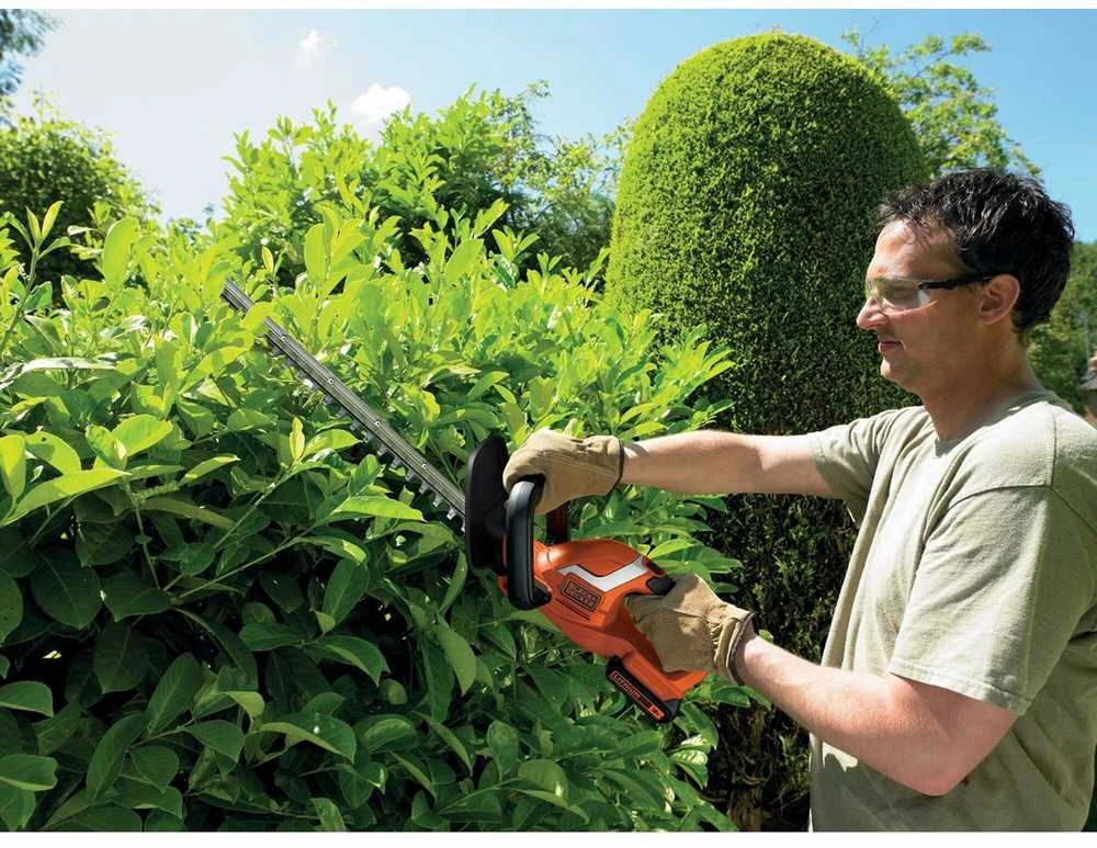 Black & Decker Juodas & Decker Gyvatvorių žirklės Juodas & Decker GTC1845L20-QW; 18 V; 45 cm; 1x2,0 Ah akum.