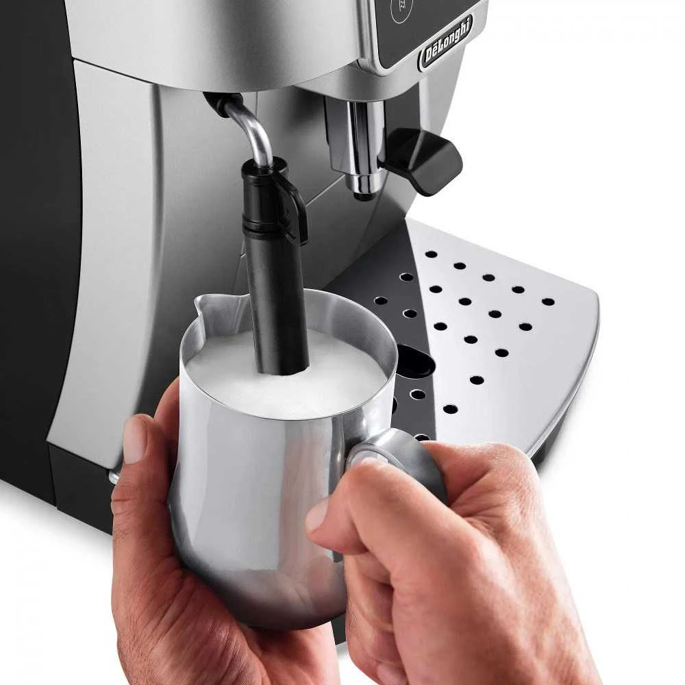 DELONGHI Magnifica Start ECAM220.30.SB Fully-automatinis espresso, cappuccino Kavos aparatas