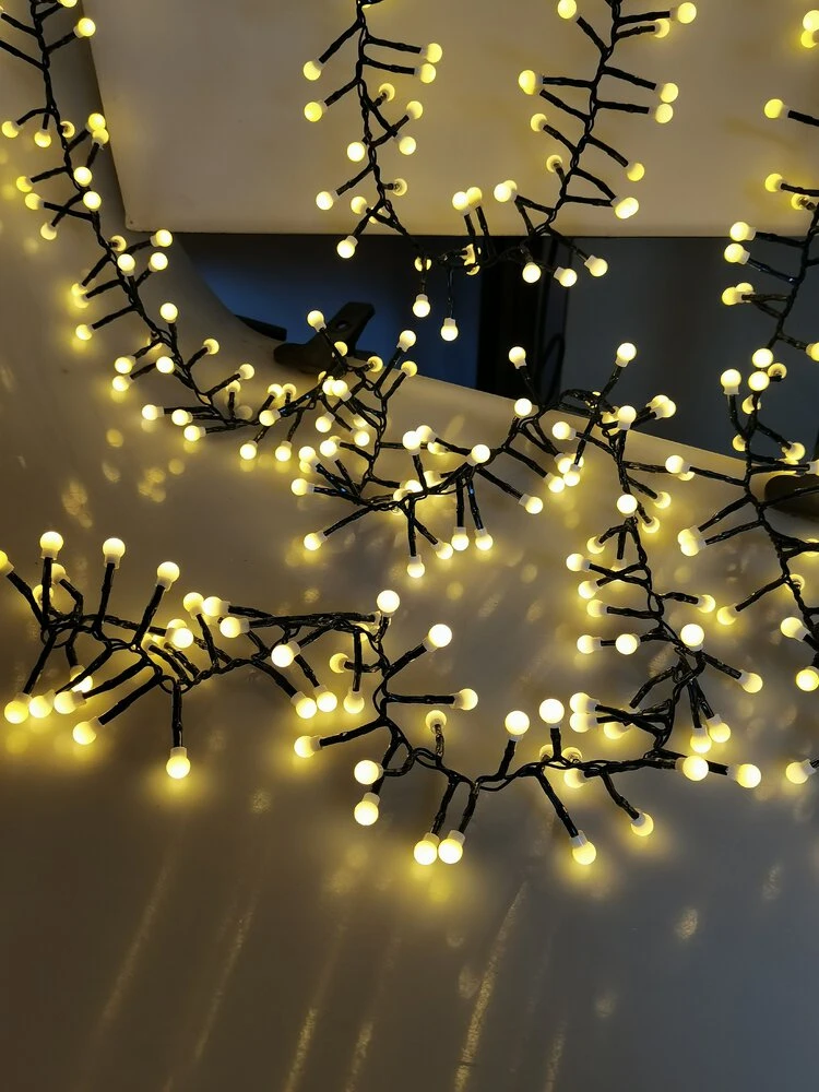 Dekoratyvinės LED Girliandos - Modee ML-C2015 6M 576LED Šilta Balta IP44