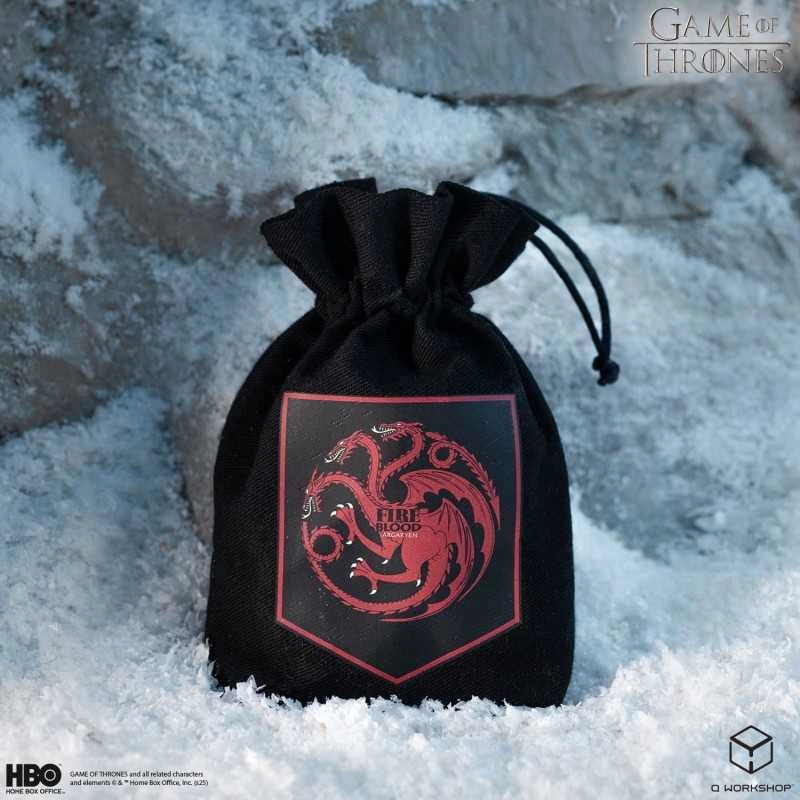 Q Workshop Game of Thrones Targaryenų kauliukų maišelis – medvilninis, juodas su drakonu