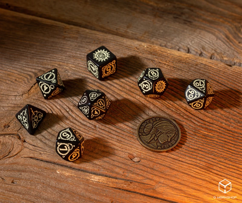 Q Workshop The Witcher Ciri The Zireael kauliukų rinkinys juodos ir smėlio sp