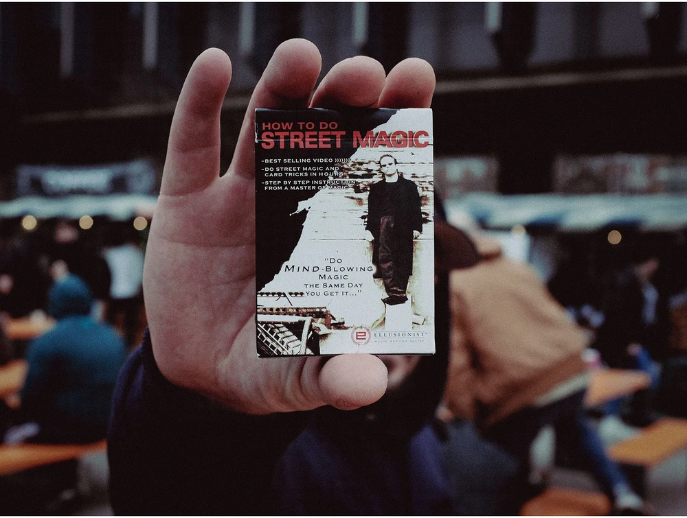 Ellusionist How To Do Street Magic kortos