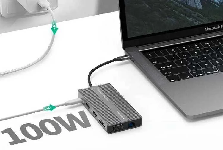 USB-C daugiafunkcis adapteris su 100W PD įkrovimu