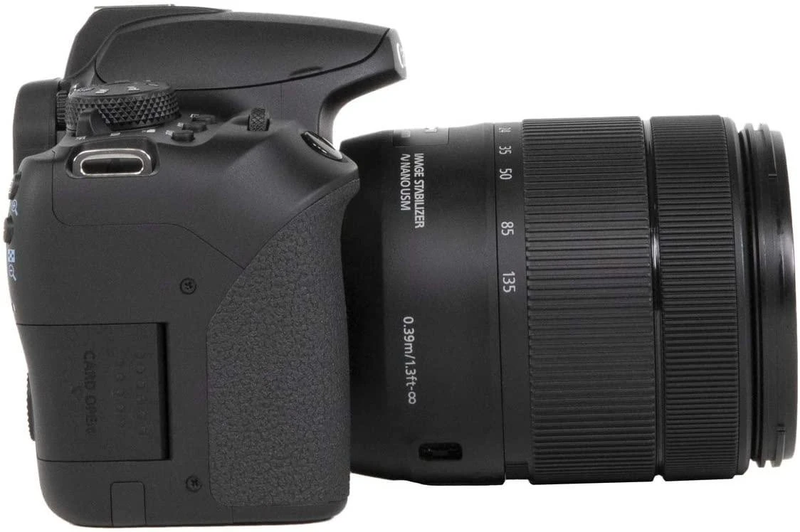 Canon EOS 850D 18-135mm IS USM