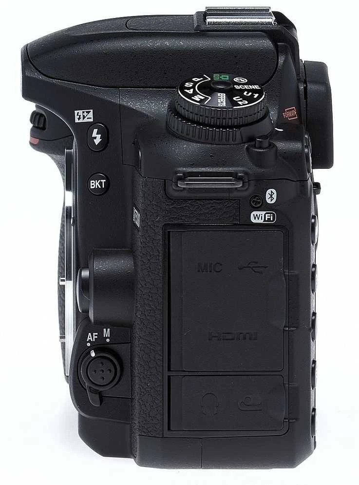 Nikon D7500 korpusas