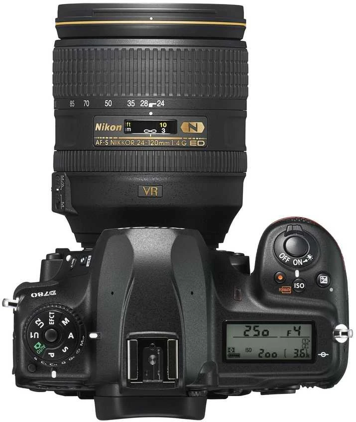 Nikon D780 24–120 mm f/4 VR