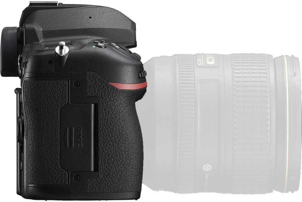 Nikon D780 korpusas