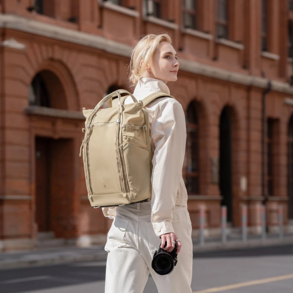 Fotoaparato kuprinė - PGYTECH OneGo Roamer 18L, Išimamas Įdėklas, Dvigubas Nešimas, Smėlio