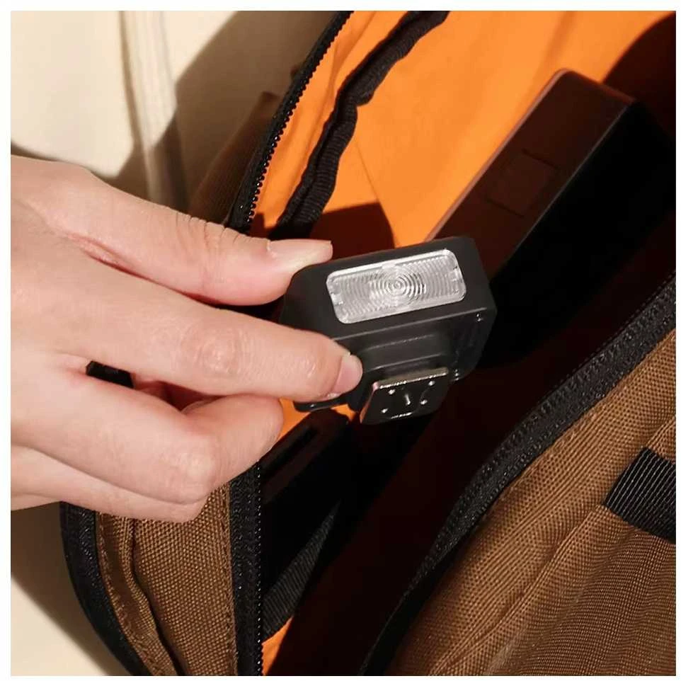 Apšvietimo įranga - Ulanzi SL01 Blykstė (GN:8, 250mAh, USB-C)