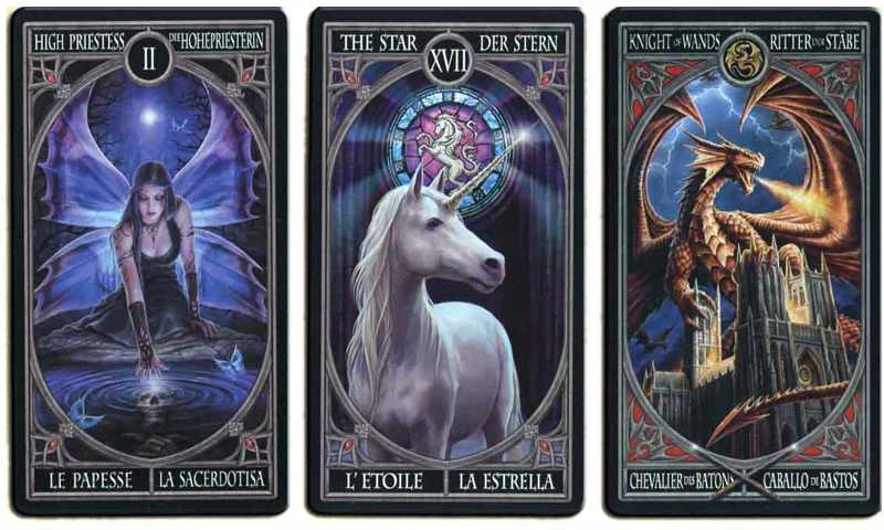 Fournier Anne Stokes gotikinis Taro Kortos