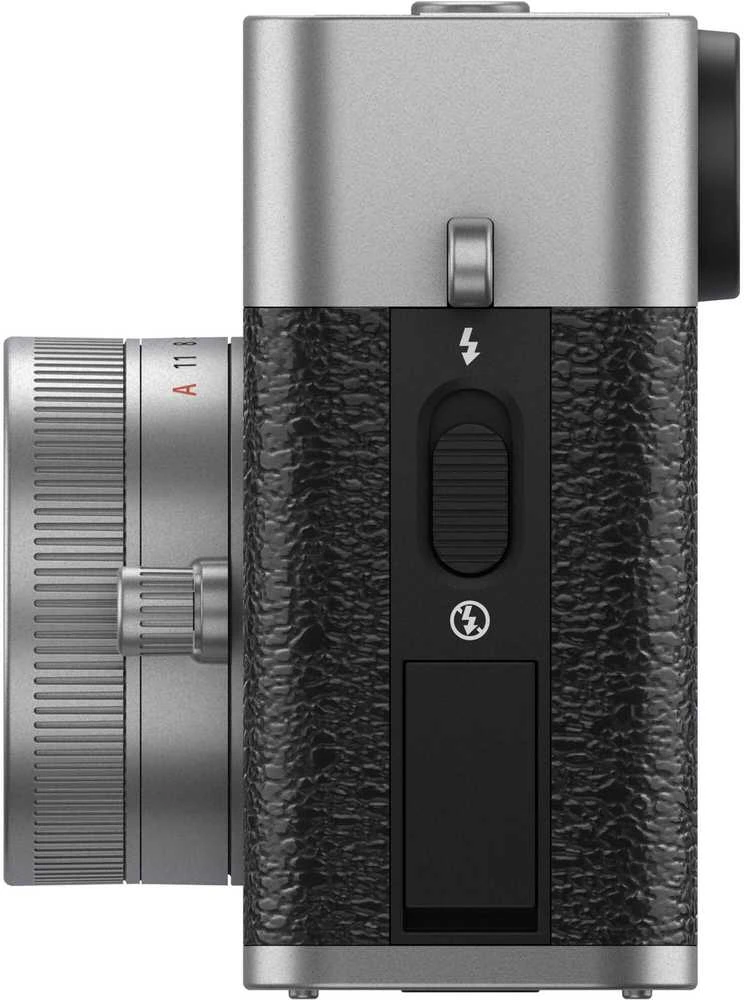 Fujifilm X half Sidabrinis