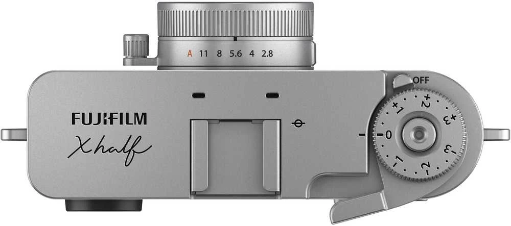 Fujifilm X half Sidabrinis