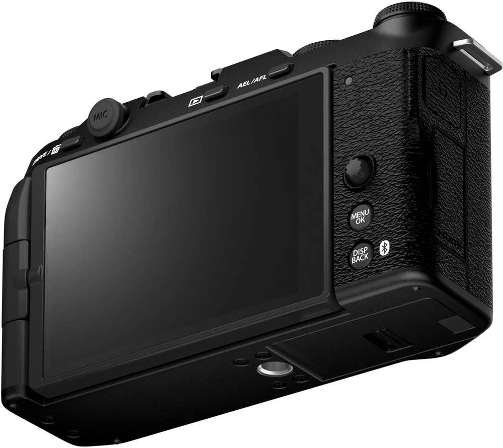 FUJIFILM X-M5 + FUJINON XC 15-45mm F3.5-5.6 OIS PZ (Juodas)