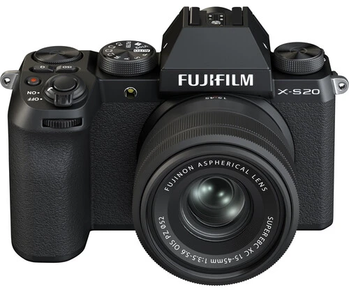 Fujifilm X-S20 + XC 15-45mm