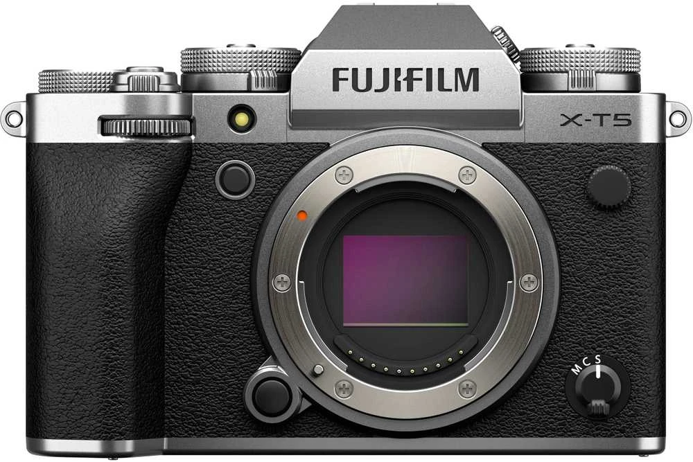 FUJIFILM X-T5 + FUJINON XF 16-50mm F2.8-4.8 R LM WR (Sidabrinis)