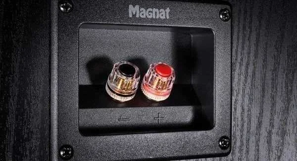 Magnat Monitorius S30, Juoda