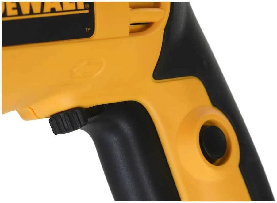 Gręžtuvas smūginis 650W 13mm D21710 DEWALT