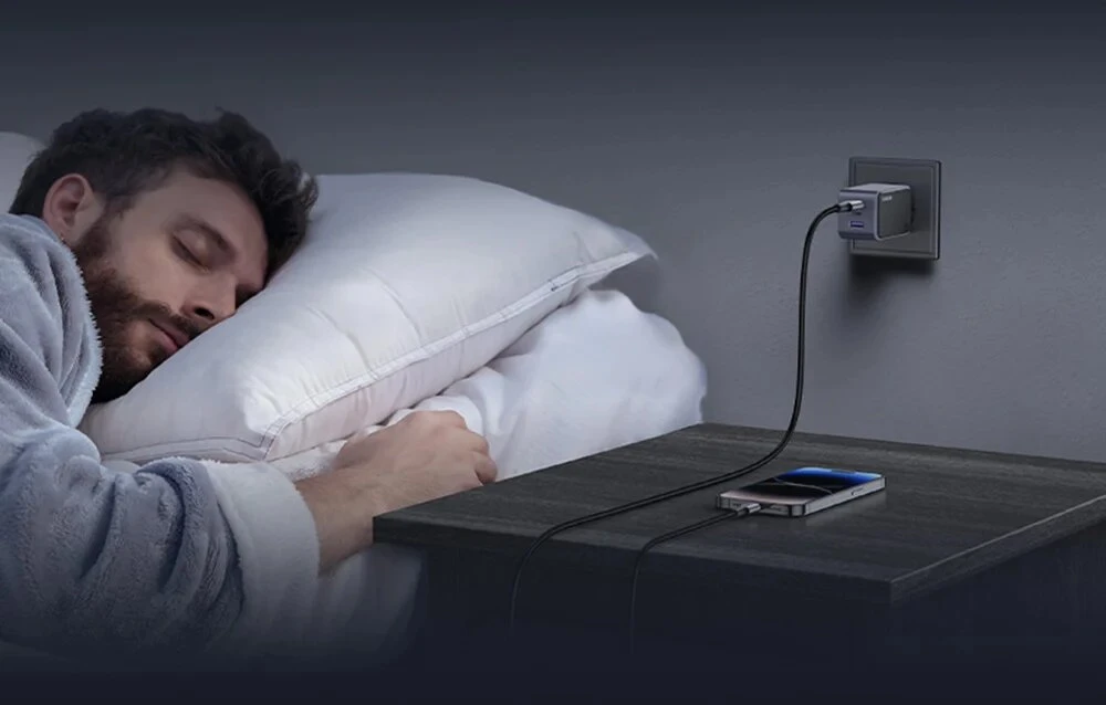 Įkroviklis - UGREEN 65W USB-C Dviejų Prievadų Greito Įkrovimo Adapteris
