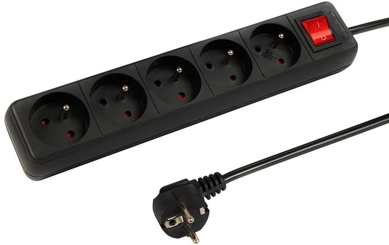 Blow PR-570WSP 5 lizdų maitinimo ilgintuvas su įžeminimu + jungiklis 3m juodas (3x1.5mm)