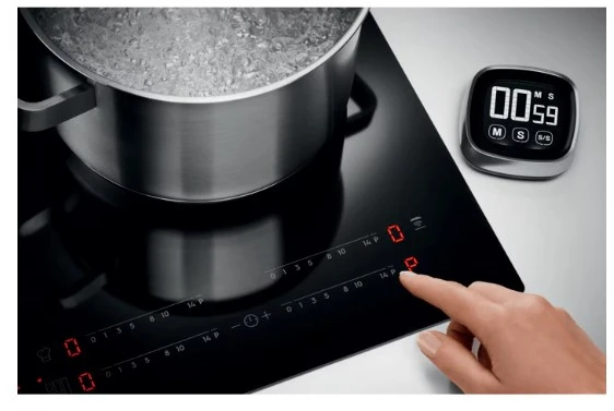 ELECTROLUX indukcinė kaitlentė D529E