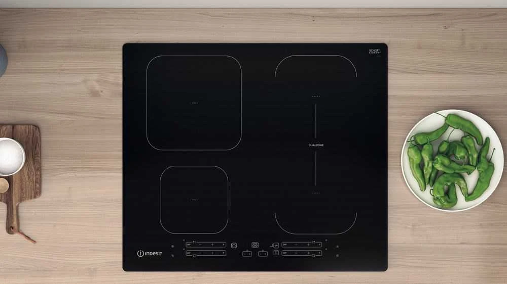 INDESIT | Kaitlentė | IB 65B60 NE | Indukcija | Degiklių / virimo zonų skaičius 4 | Palieskite | Laikmatis | Juodas