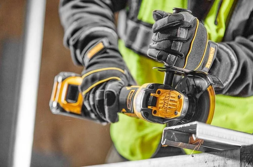 Kampinis šlifuoklis DeWalt DCG409VST1-QW; 18 V; 1x6,0 Ah akum.