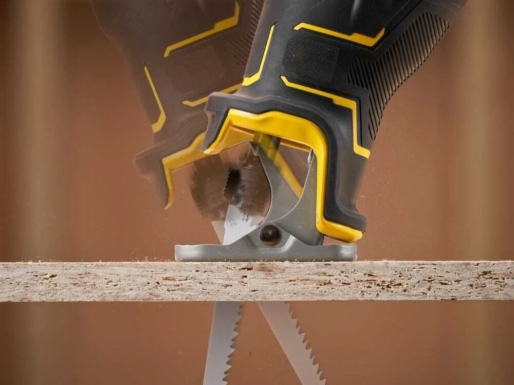 Stanley Fatmax SFMCS311B tiesinis pjūklas 18 V juodas, geltonas