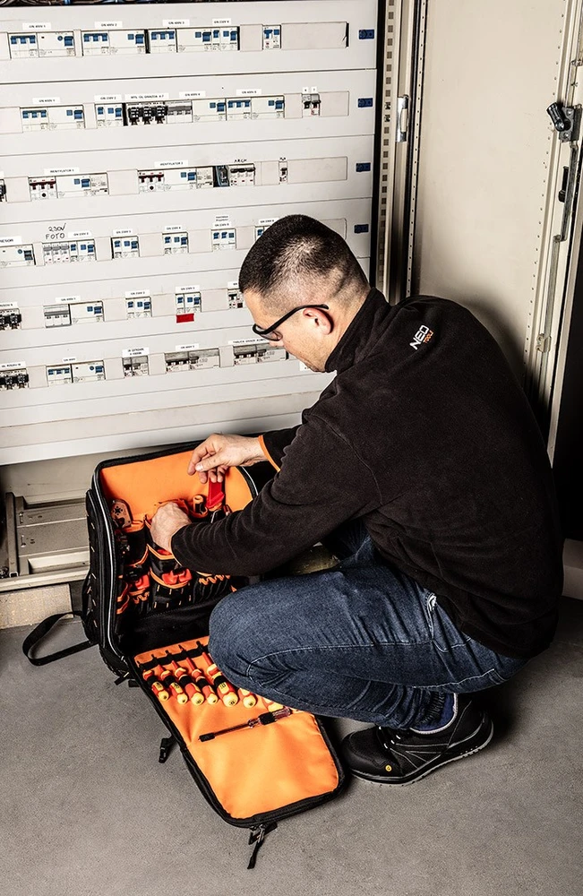 Neo Tools Kuprinė Elektriko kuprinė, 31 dalis
