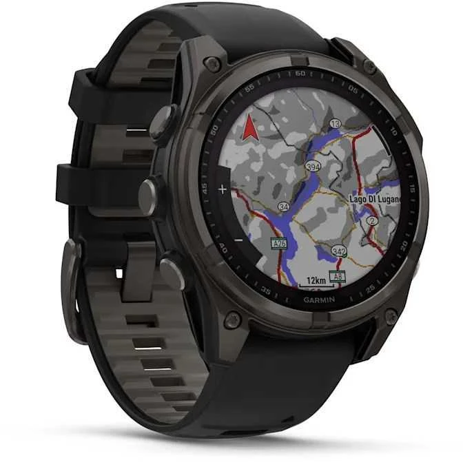 Išmanusis laikrodis Garmin Fenix 8 47 mm, Solar, Sapphire, Pilkos anglies spalvos DLC titanas su juodos / pilkos akmenukų spalvos silikoniniu dirželiu