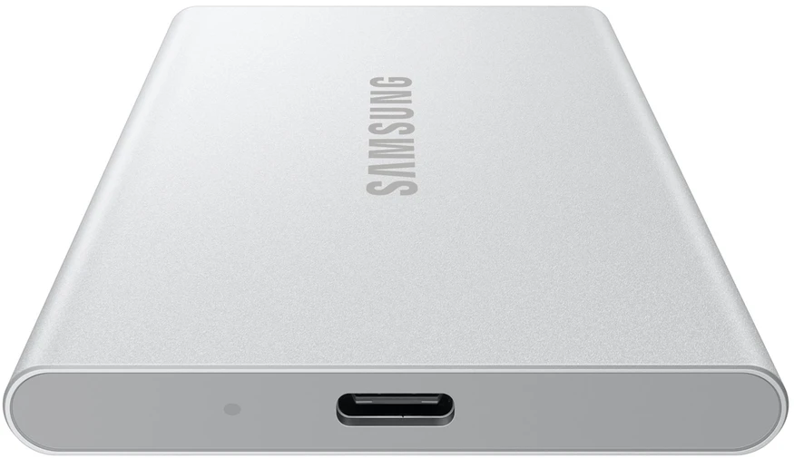 Kietasis nešiojamasis SSD diskas Samsung T7 Resurrected 2TB“, 1050 MB/s skaitymo ir 1000 MB/s įrašymo sparta.