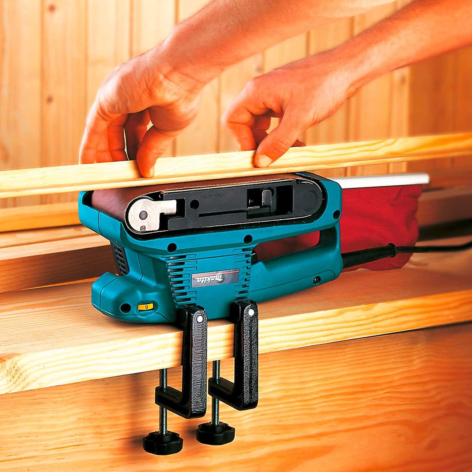 Makita Juostinis šlifuoklis 9911 75 mm