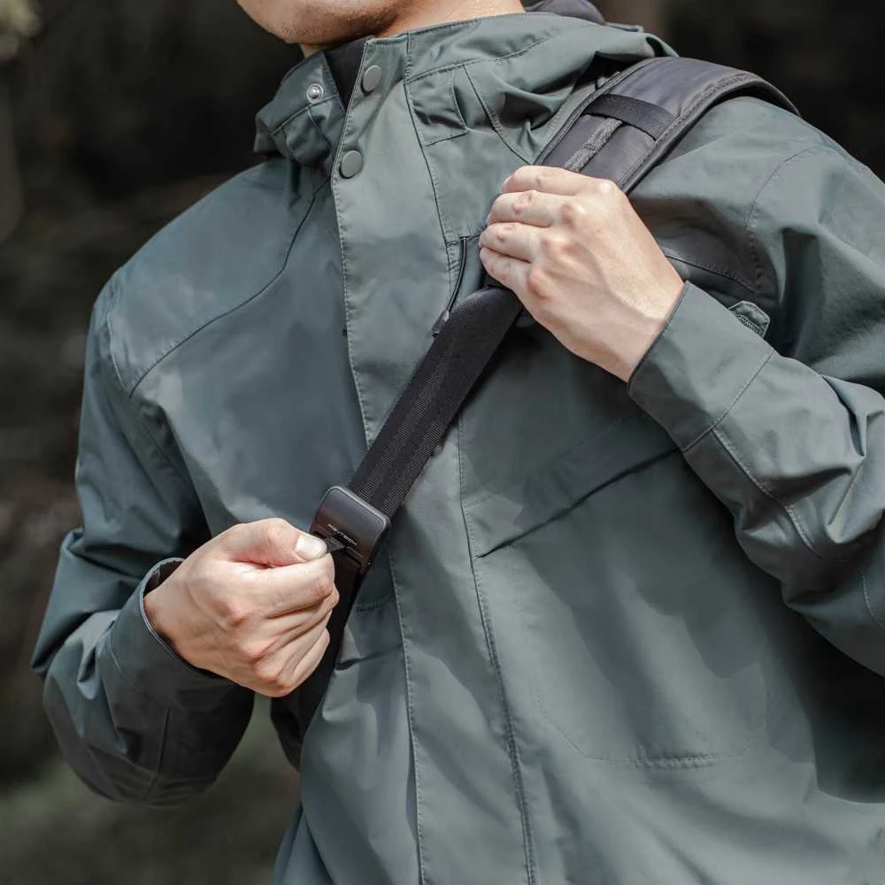 Kameros krepšys - PGYTECH OneMo Sling 7L, universalus dizainas, sulankstomas skyrius, erdvus juodas