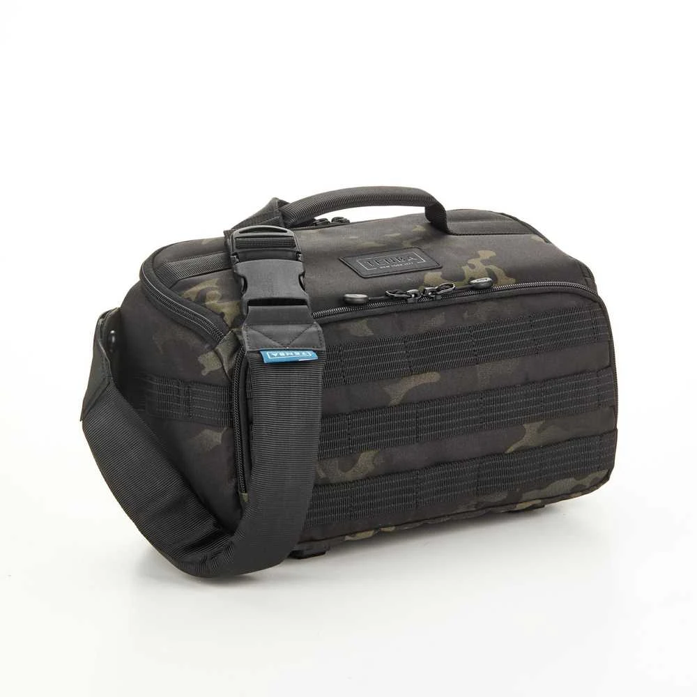 Kameros krepšys - Tenba Axis v2 6L Sling Bag (patvarus, vandeniui atsparus, MultiCam)