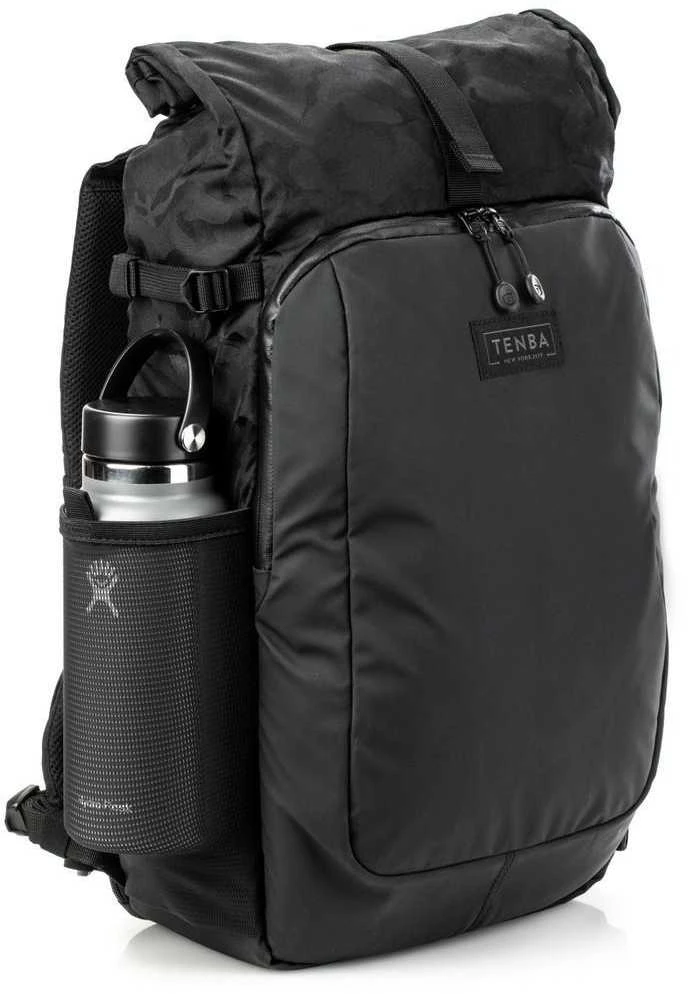 Kameros kuprinė - Tenba Fulton v2 16L Visų orų (beveik veidrodinė/DSLR, 5-7 objektyvai, 16" nešiojamas kompiuteris)