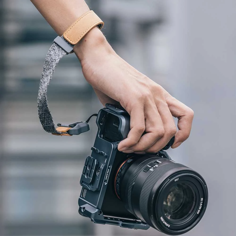 Kameros priedas - Falcam F22 & F38 & F50 Greito atlaisvinimo kamerų narvas (Sony A7CII, aliuminis, nuimama šoninė plokštė)