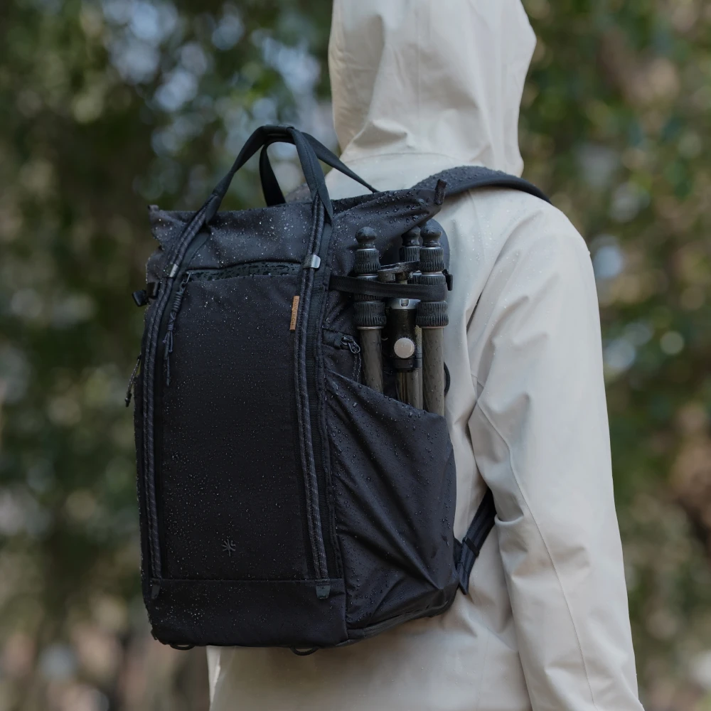 Kameros Tote Kuprinė - PGYTECH OneGo Roamer 25L, Išimamas Įdėklas, Atsparus Vandeniui, Matinė Juoda
