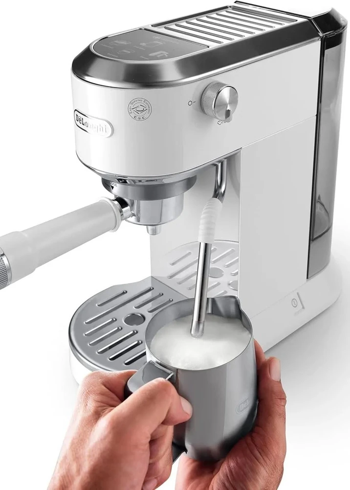 Pusiau automatinis kavos aparatas DeLonghi EC890.WI
