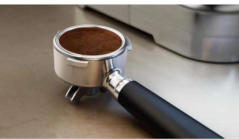 Kavos aparatas Philips | Espresso Aparatas | PSA3218/10 Barista Brew | Slėgis 15 bar | Su pieno plakikliu | Semi-automatinis | 1350 W | Juodas