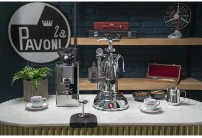 Kavos aparatas - La Pavoni LPLMLN01EU Milano 1,6 l 950 W 2 puodeliams sidabrinis