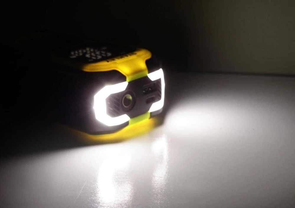 Įkraunamas kompresorius 12V SXIF0101 STANLEY