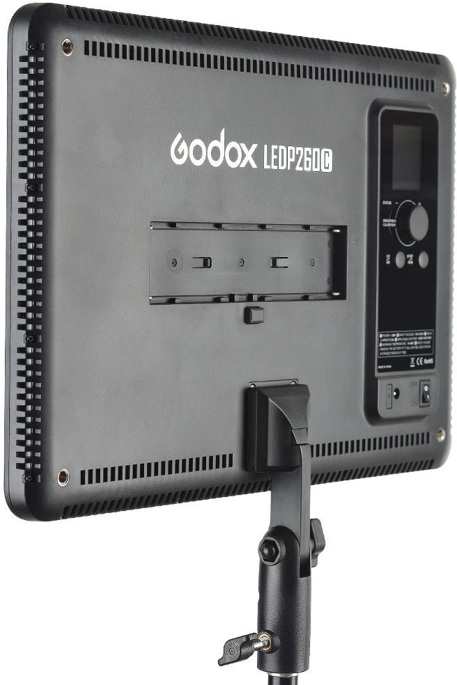 LED šviestuvas - Godox LEDP260C trigubas pradinis rinkinys