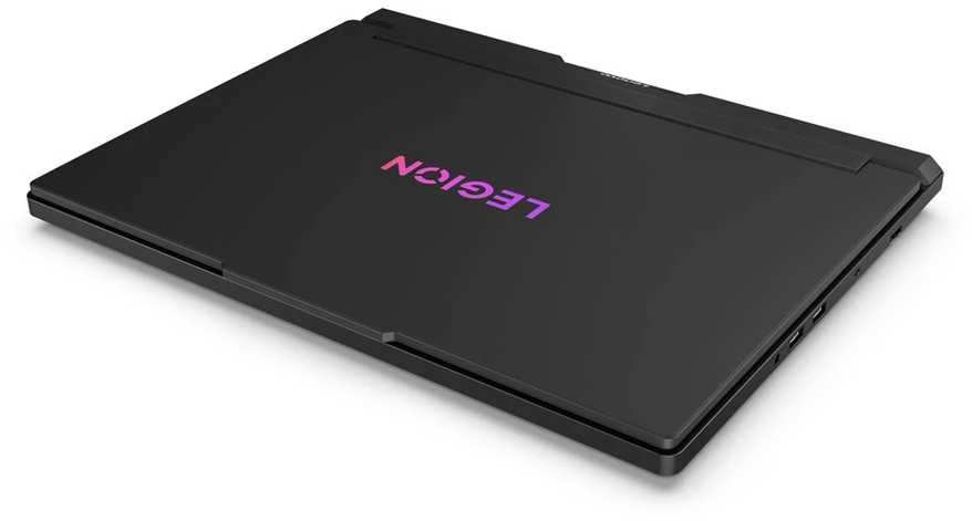 Lenovo Legion Pro 7 uždarytas korpusas