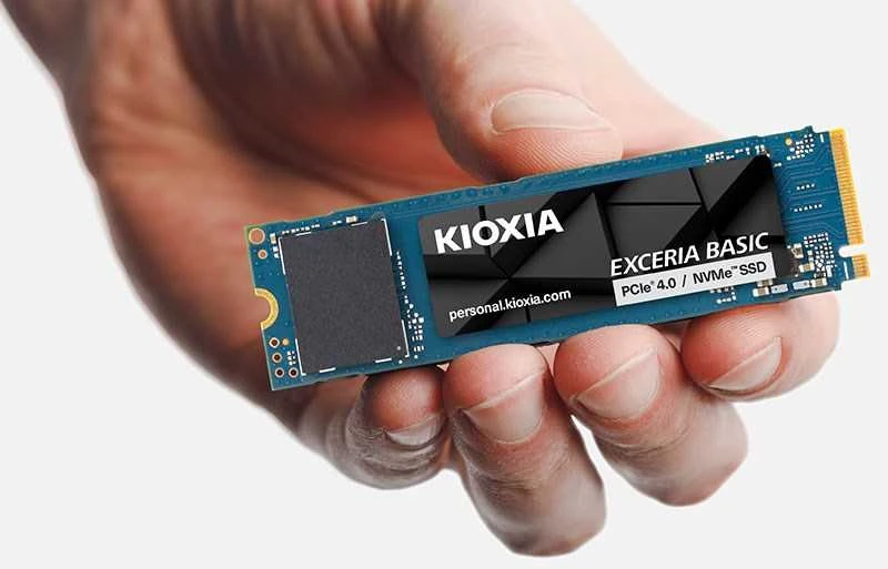 „Kioxia LSF10Z001TG8“ vidinis SSD diskas, 1 TB, M.2 PCI Express 4.0 NVMe QLC