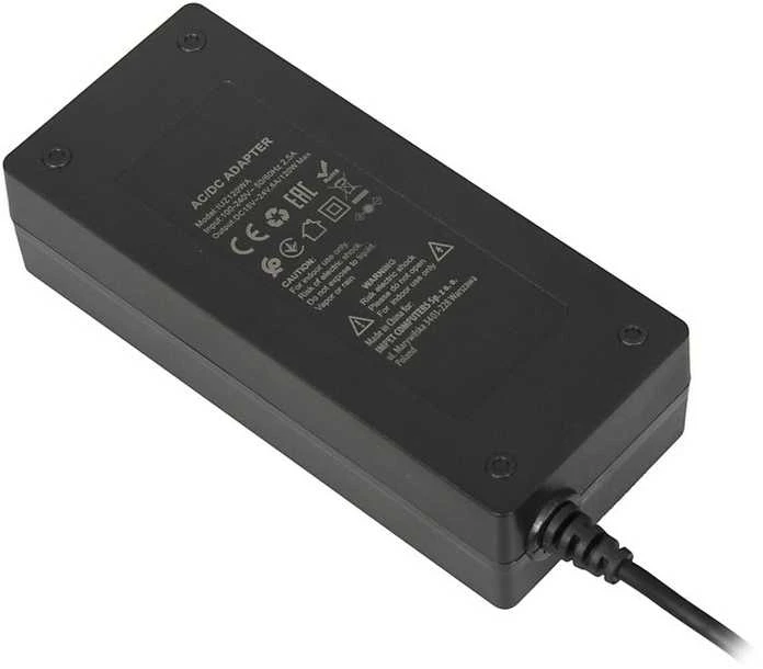 iBox IUZ120WA maitinimo adapteris su specifikacijų etikete