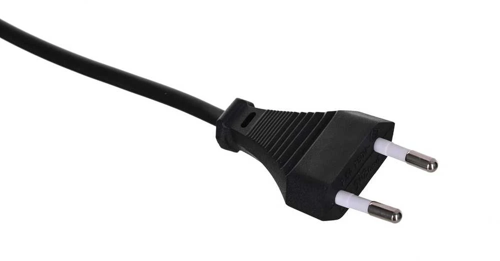 Maitinimo Laidas - SAVIO CL-100 1.8m IEC Type E C7 2.5A Juodas