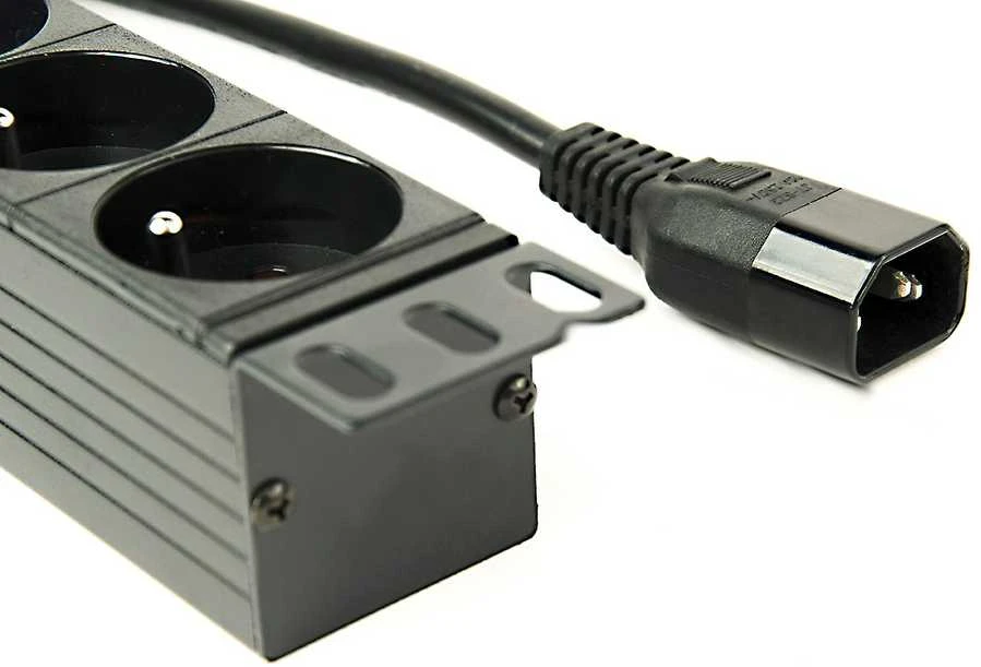 GEMBIRD PDU 8x prancūziškas lizdas 1U 10A 3m C14 kištukas